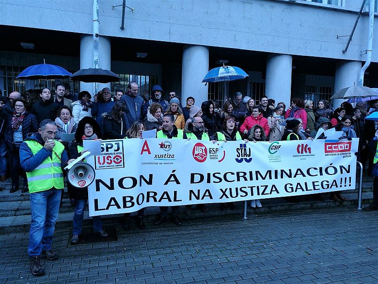 17-01-12 ProtestaFolgaXustizaCorunha01.jpeg